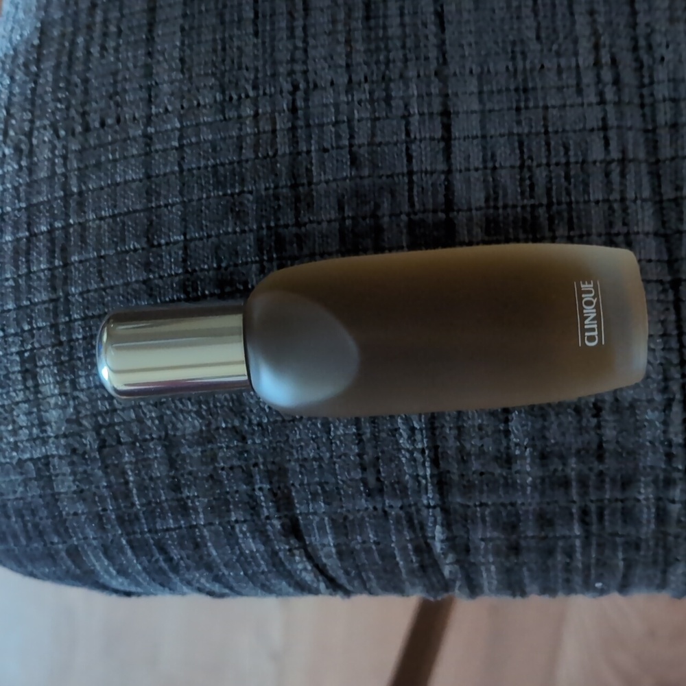 Clinique Aromatics Elixir Perfume Spray in Yellow Box - Picture 3 of 4